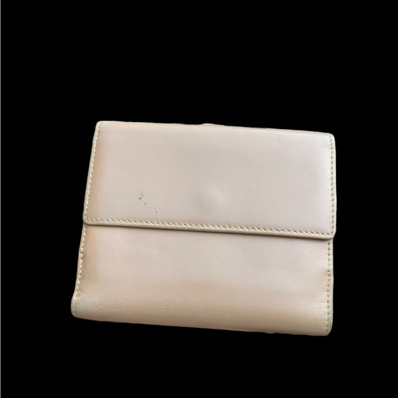 GUCCI leather wallet, beige with silver hardware. GUC with COA - Picture 5 of 13